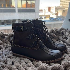 Winter fur duck boots